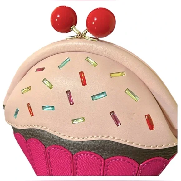 KATE SPADE TAKE THE CAKE CUPCAKE WRISTLET - Picture 5 of 6